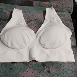 New Ladies Sports Bra